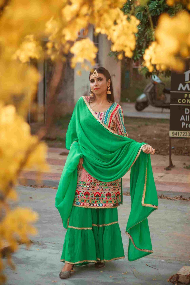 How to Store Silk Suits Unstitched Carefully to Prevent Damage?